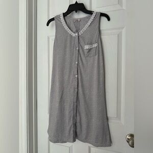 Body Touch Night Gown Size Small Grey Polkadot Comfy Cozy Casual Pajamas